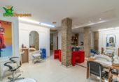 Local comercial en venta con 193m² en Granada, en la zona de Barrio del Hospital Real, Avenida del Hospicio foto