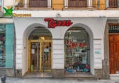 Local comercial en venta con 193m² en Granada, en la zona de Barrio del Hospital Real, Avenida del Hospicio foto