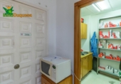 Local comercial en venta con 193m² en Granada, en la zona de Barrio del Hospital Real, Avenida del Hospicio foto