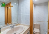 Local comercial en venta con 193m² en Granada, en la zona de Barrio del Hospital Real, Avenida del Hospicio foto