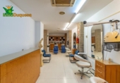 Local comercial en venta con 193m² en Granada, en la zona de Barrio del Hospital Real, Avenida del Hospicio foto