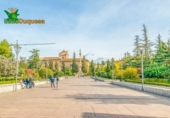 Local comercial en venta con 193m² en Granada, en la zona de Barrio del Hospital Real, Avenida del Hospicio foto