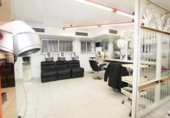 132m² commercial premises for sale in Seville, in the area of Incarnation-Regina, Calle Angostillo photo