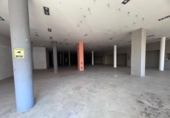 654m² commercial premises for sale in Dos Hermanas, Calle Churruca photo