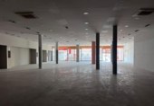 654m² commercial premises for sale in Dos Hermanas, Calle Churruca photo