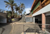 Local comercial en alquiler con 1300m² en Arona foto