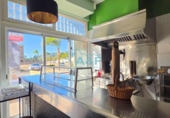 800m² bar for sale in Oropesa del Mar, photo