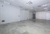 174m² commercial premises for sale in Iznalloz, Calle Alcalá photo