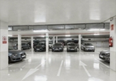 2392m² commercial premises for sale in Reus, in the area of Carrilet, Carrer Joan Miró photo