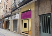 79m² locaux commerciaux pour vente à Manresa, dans le quartier de Vic - Remei, Carrer Sant Joan Baptista de la Salle photo