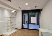 79m² locaux commerciaux pour vente à Manresa, dans le quartier de Vic - Remei, Carrer Sant Joan Baptista de la Salle photo