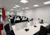Oficina
en lloguer
amb 1800m² a Bollullos de la Mitación foto