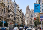 Local comercial en venta con 350m² en Madrid, en la zona de Hispanoamérica, Calle de Manuel de Falla foto