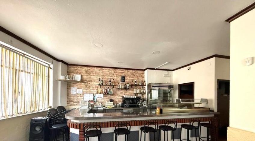 Local comercial