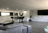 Local comercial en venta con 190m² en Roses, Carrer de Manuel de Falla foto