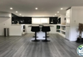 Local comercial en venta con 190m² en Roses, Carrer de Manuel de Falla foto