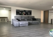 Local comercial en venta con 190m² en Roses, Carrer de Manuel de Falla foto