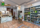 45m² commercial premises for sale in Granada, in the area of The Fifth, Avenida de Cervantes photo