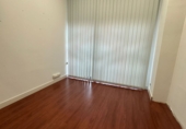100m² offices for rent in Cornellà de Llobregat photo