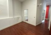 100m² offices for rent in Cornellà de Llobregat photo