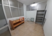 150m² locaux commerciaux pour vente à Cuenca photo
