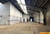 Nave Industrial en alquiler con 400m² en Valladolid, en la zona de Polígono San Cristóbal foto
