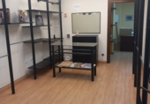 Local comercial en venta con 68m² en Torrelavega, Centro foto