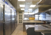 185m² restaurant for sale in Fuenterrabía, Calle Almirante Alonso photo