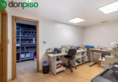 Oficinas en venta con 256m² en Granada, en la zona de Barrio de la Virgen, paseo del salon foto