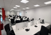 Oficina
en venda
amb 1800m² a Bollullos de la Mitación foto
