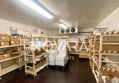 Local comercial
en venda
amb 911m² a Barcelona, a la zona de el Camp d'en Grassot i Gràcia Nova, Carrer del Torrent de Mariner foto