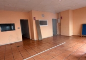 75m² commercial premises for sale in Sabadell, Carrer de l'Alcalde Ribé photo
