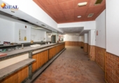 146m² commercial premises for sale in Granada, in the area of North Joaquina Eguaras, Calle Almorávides photo