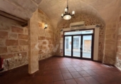 Local comercial en alquiler con 150m² en Ciudadela, Carrer de la Murada d'Artrutx foto