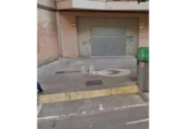 156m² commercial premises for sale in Lérida, Carrer de Roca Labrador photo