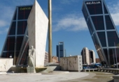 420m² restaurant for sale in Madrid, in the area of Hispanoamérica, Calle de Víctor Andrés Belaúnde photo