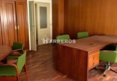 Oficina en alquiler con 250m² en Logroño foto