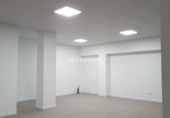 143m² cafeteria for sale in Logroño photo
