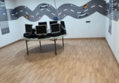 Local comercial en alquiler con 93m² en El Carbayu foto