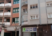Local comercial en alquiler con 93m² en El Carbayu foto