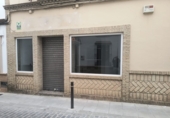 Local comercial en alquiler con 115m² en Benacazón foto