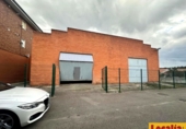 302m² warehouse industrial for sale in Barreda photo