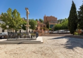 298m² building for sale in Granada, in the area of Realejo, Calle Molinos photo