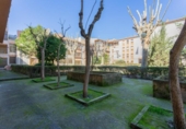 153m² commercial premises for sale in Granada, Calle Julio Moreno Dávila photo