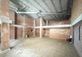 Local comercial en venta con 138m² en Denia foto