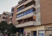 285m² commercial premises for sale in Toledo photo