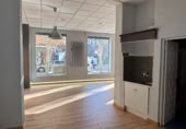 179m² offices for rent in Zaragoza, Calle de Belchite photo