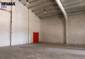 Nave Industrial en venta con 600m² en Cáceres, en la zona de Industrial Las Capellanías, Calle Toneleros foto