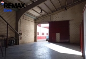 Nave Industrial en venta con 600m² en Cáceres, en la zona de Industrial Las Capellanías, Calle Toneleros foto