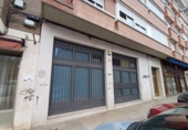 Local comercial en venta con 110m² en Vitoria, en la zona de Txagorritxu, Calle José Miguel de Barandiarán foto